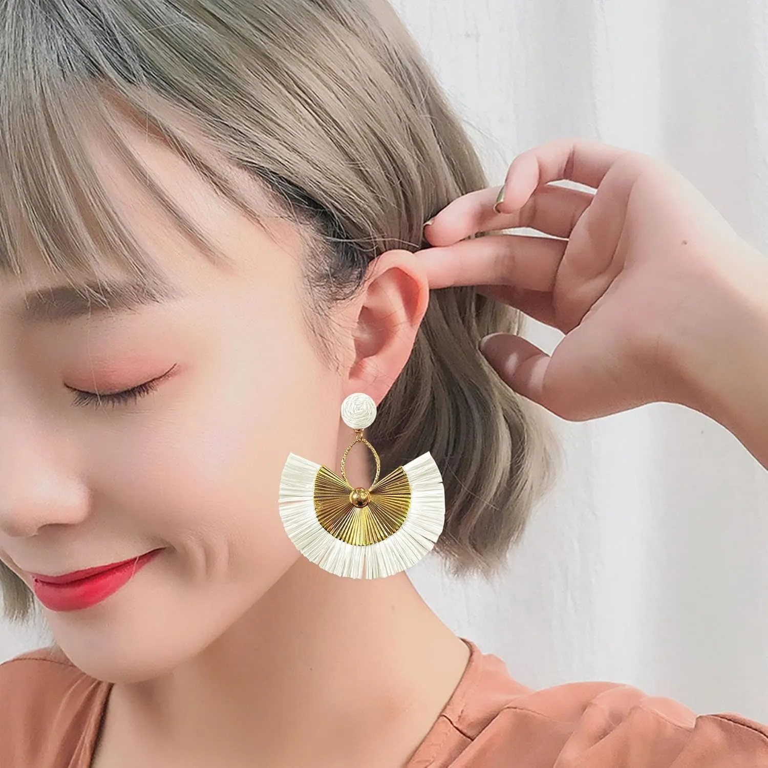 Anmpab Straw Fan Bohemian Tassel Earrings for Women Trendy Colorful Fringe Summer Beach Statement Earrings